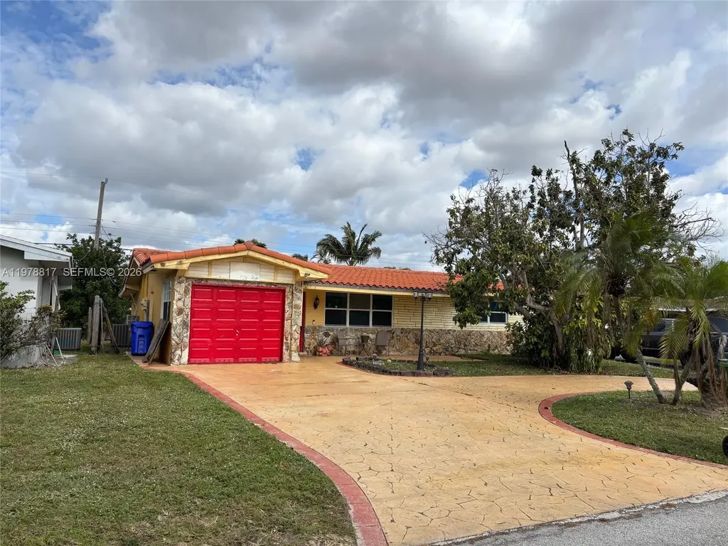 8471 NW 16th Street Pembroke Pines FL 33024