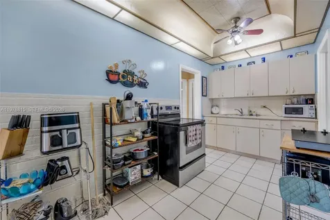 2048 NE 180th Street North Miami Beach FL 33162