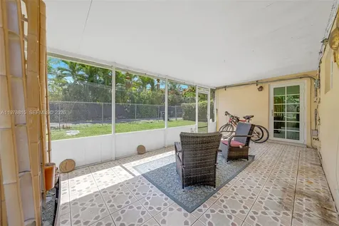 2048 NE 180th Street North Miami Beach FL 33162