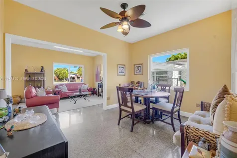 2048 NE 180th Street North Miami Beach FL 33162