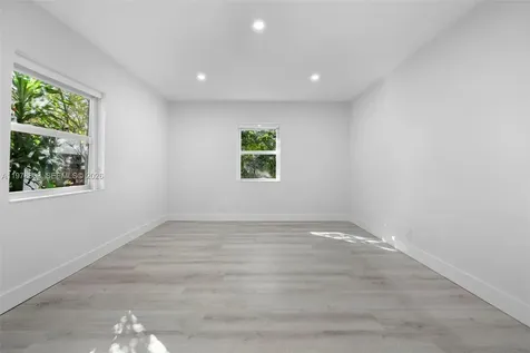 1262 SW 15th Terrace Miami FL 33145