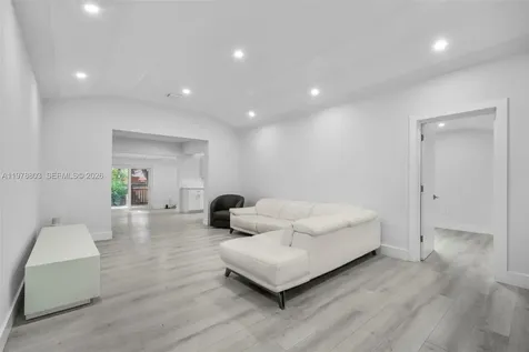 1262 SW 15th Terrace Miami FL 33145
