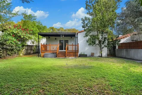 1262 SW 15th Terrace Miami FL 33145