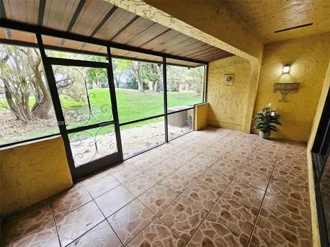 3950 Estepona Avenue Doral FL 33178