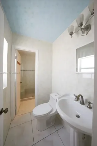 5511 NW 180th Terrace Miami Gardens FL 33055