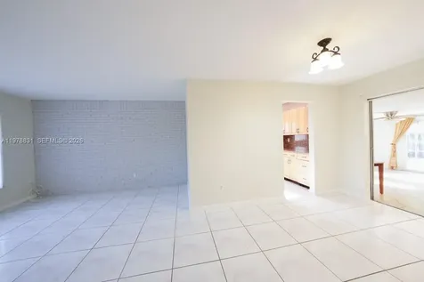 5511 NW 180th Terrace Miami Gardens FL 33055