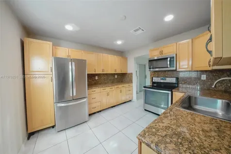 5511 NW 180th Terrace Miami Gardens FL 33055