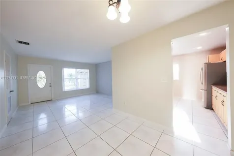 5511 NW 180th Terrace Miami Gardens FL 33055