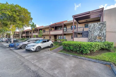 20841 San Simeon Way Miami FL 33179