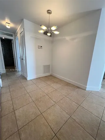 1340 Lincoln Road Miami Beach FL 33139