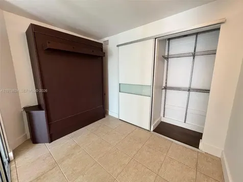 1340 Lincoln Road Miami Beach FL 33139