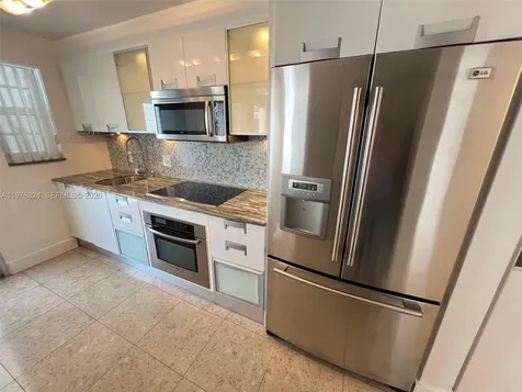 1340 Lincoln Road Miami Beach FL 33139