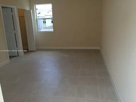 17120 SW 95 Th Terrace Miami FL 33196