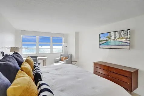 6917 Collins Avenue Miami Beach FL 33141