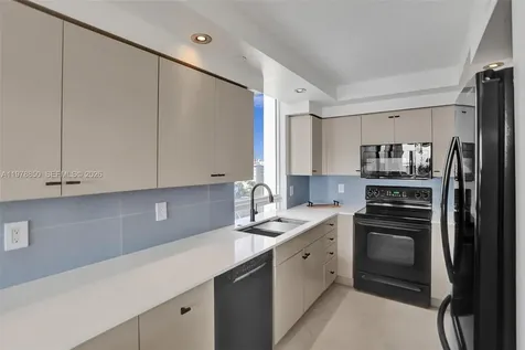 6917 Collins Avenue Miami Beach FL 33141