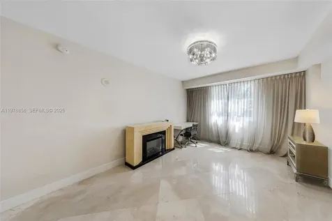 20000 E Country Club Drive Aventura FL 33180