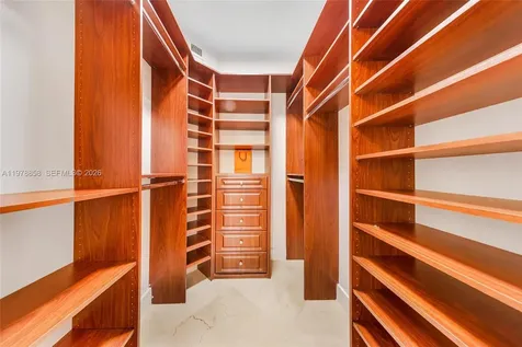 20000 E Country Club Drive Aventura FL 33180
