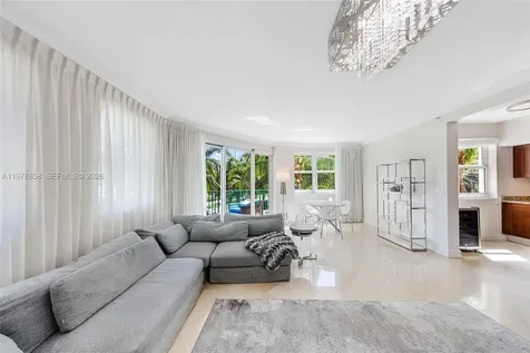 20000 E Country Club Drive Aventura FL 33180