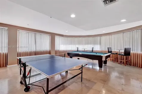 2699 Tigertail Avenue Miami FL 33133