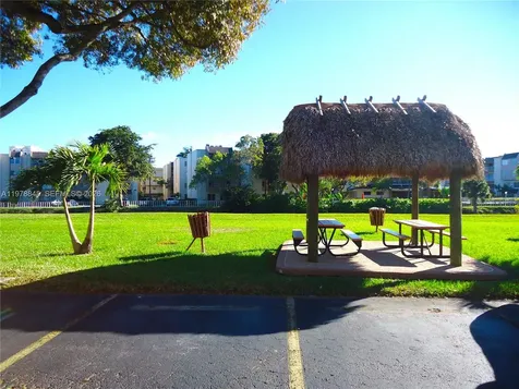 7920 Camino Real Miami FL 33143