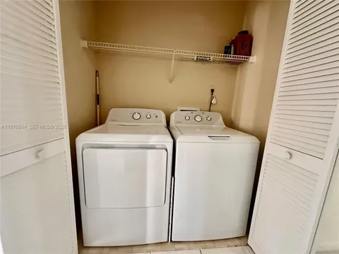 815 W Boynton Beach Boulevard Boynton Beach FL 33426