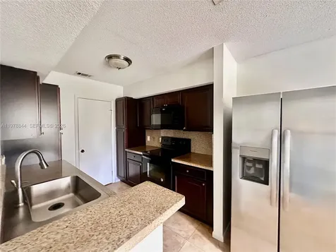 815 W Boynton Beach Boulevard Boynton Beach FL 33426