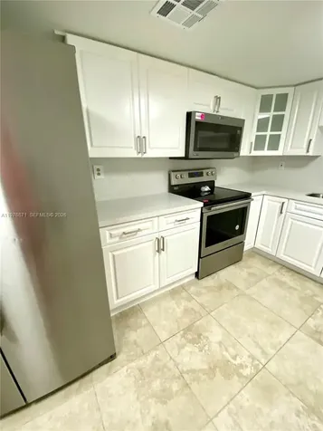 10090 NW 80th Court Hialeah Gardens FL 33016