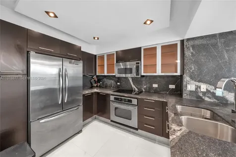 31 SE 5th Street Miami FL 33131