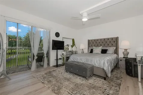 300 SW 134th Way Pembroke Pines FL 33027