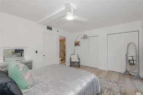300 SW 134th Way Pembroke Pines FL 33027