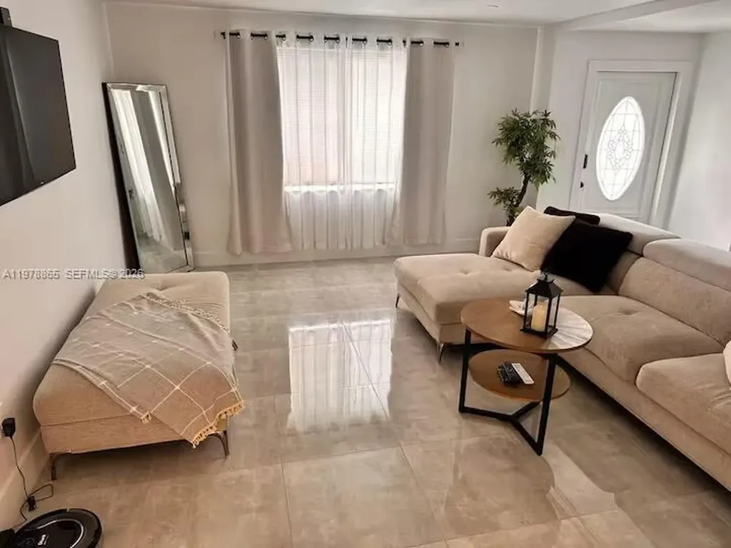 1904 SW 28th Street Fort Lauderdale FL 33315
