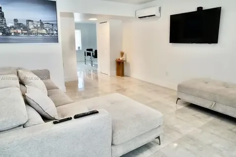 1904 SW 28th Street Fort Lauderdale FL 33315