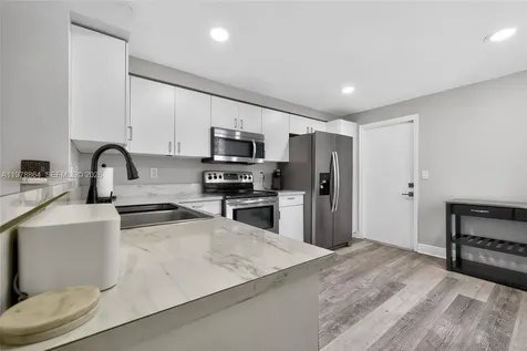 1594 Barcelona Way Weston FL 33327