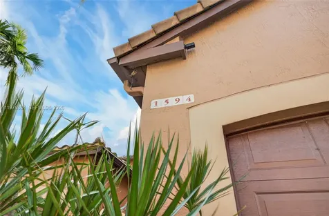 1594 Barcelona Way Weston FL 33327