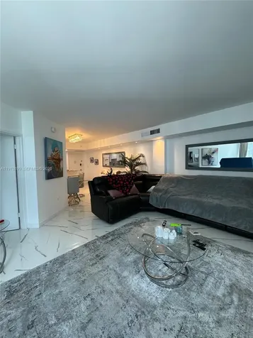 999 Brickell Bay Drive Miami FL 33131
