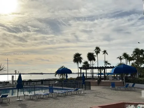 999 Brickell Bay Drive Miami FL 33131