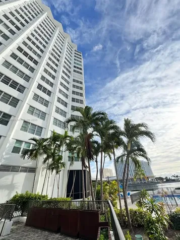 999 Brickell Bay Drive Miami FL 33131