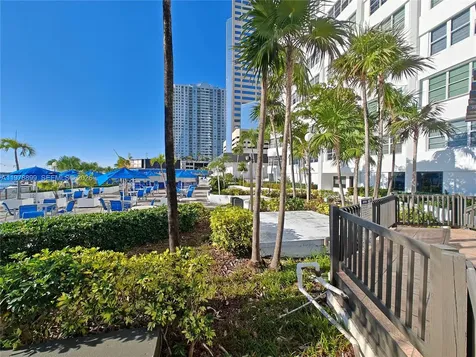 999 Brickell Bay Drive Miami FL 33131