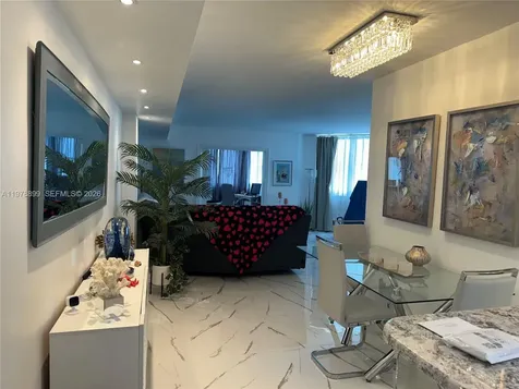 999 Brickell Bay Drive Miami FL 33131