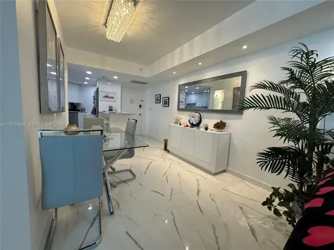 999 Brickell Bay Drive Miami FL 33131