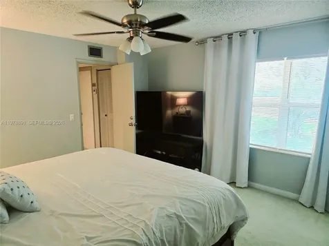 1931 Hartford Court West Palm Beach FL 33409