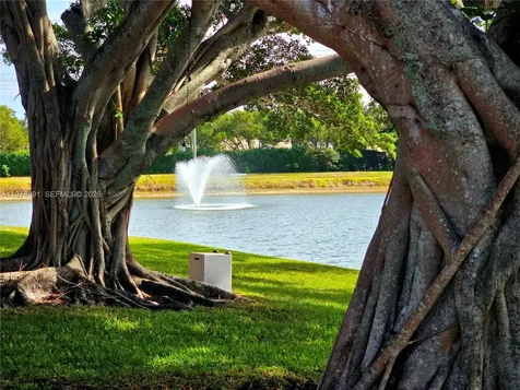 1931 Hartford Court West Palm Beach FL 33409