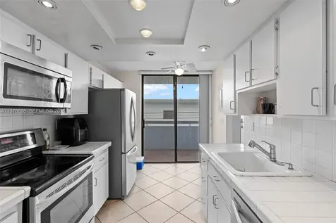 7300 Wayne Avenue Miami Beach FL 33141