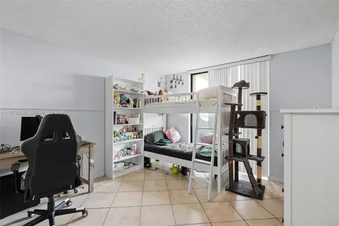 7300 Wayne Avenue Miami Beach FL 33141