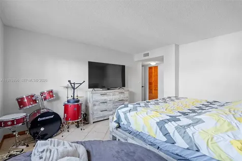 7300 Wayne Avenue Miami Beach FL 33141