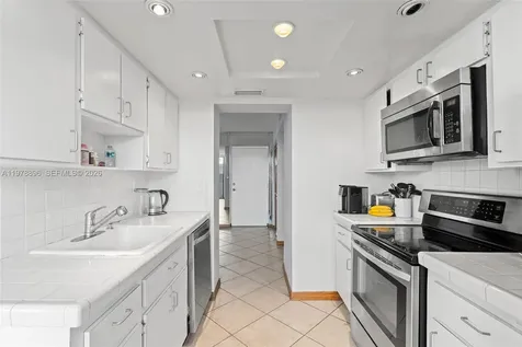 7300 Wayne Avenue Miami Beach FL 33141