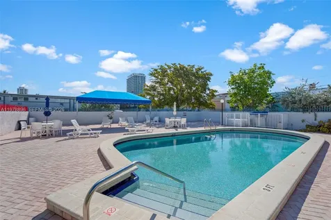 7300 Wayne Avenue Miami Beach FL 33141