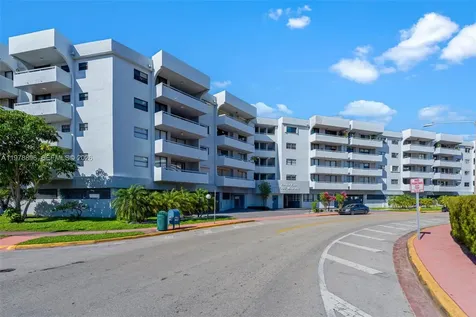 7300 Wayne Avenue Miami Beach FL 33141