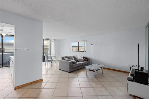 7300 Wayne Avenue Miami Beach FL 33141