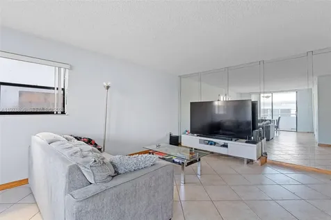 7300 Wayne Avenue Miami Beach FL 33141
